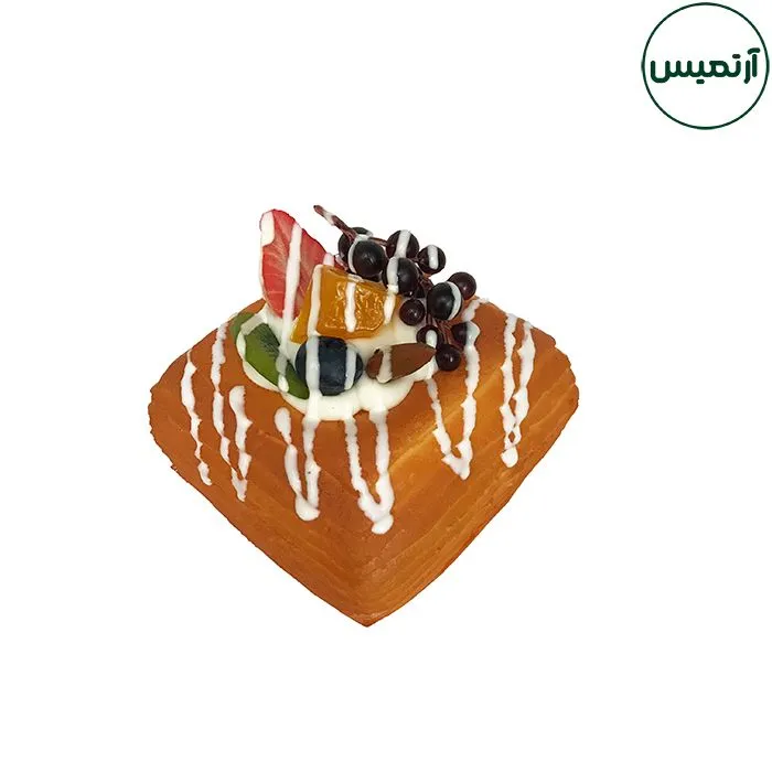 شیرینی مصنوعی مربعی بزرگ